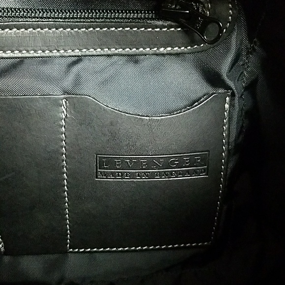 Levenger Black Leather Tote Handbag 10x14x3in - Picture 7 of 8